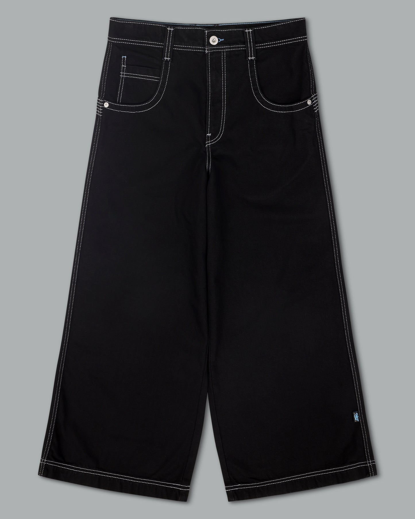 Battle. 30". Jet Black.