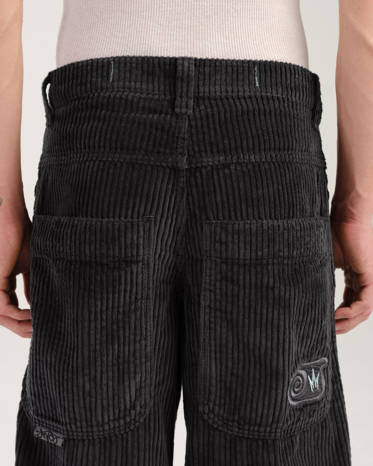 101 Twin Cannon. 26". 4 Wale Corduroy. Magnet.