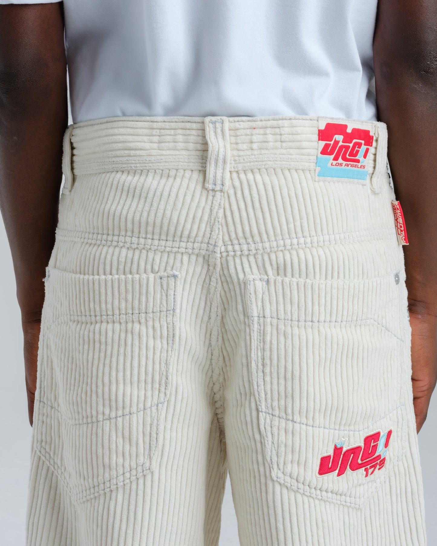 1179 Easy Wide Pipes. 23". 4 Wale Corduroy. Tofu.