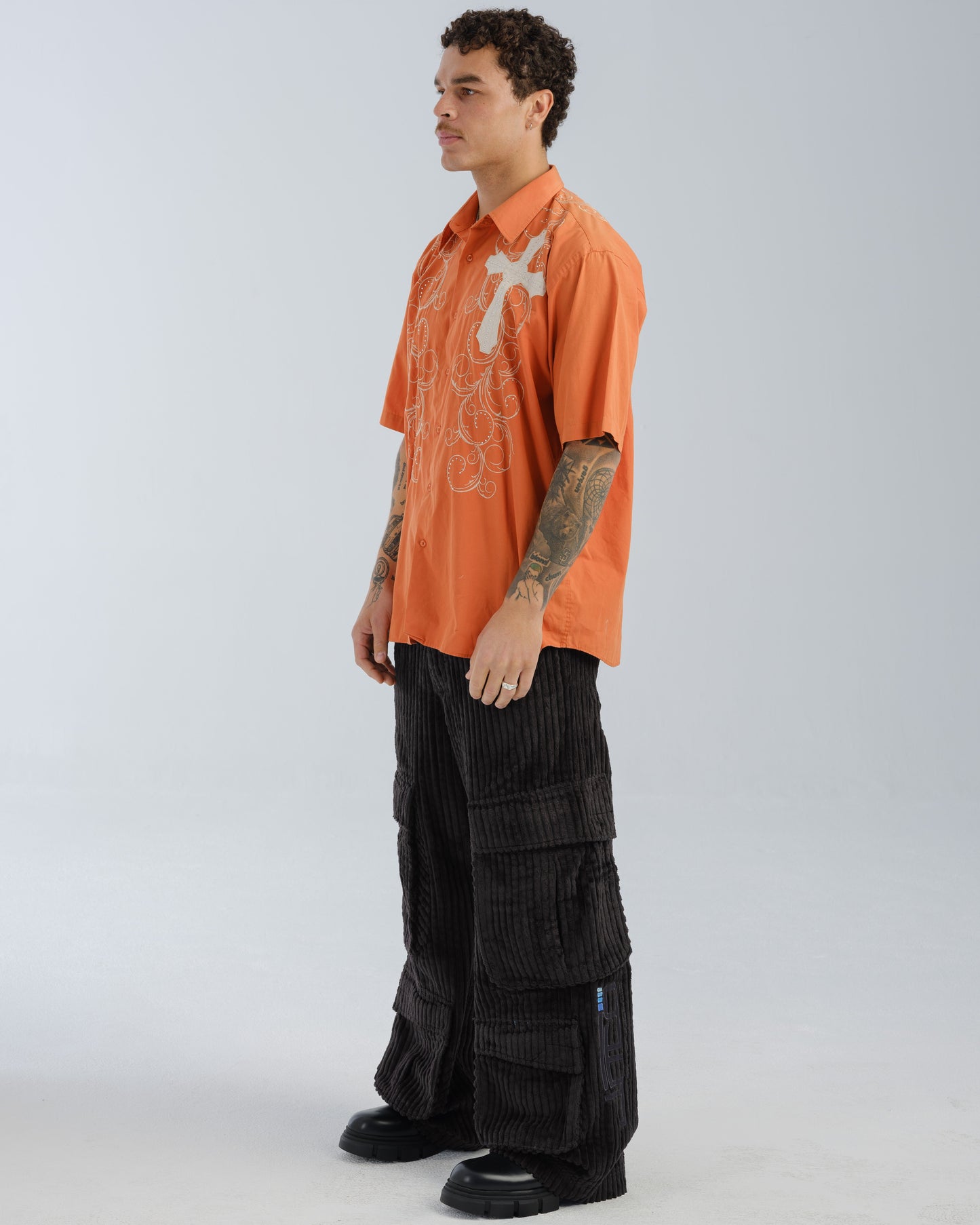 Legacy. 24". 2 Wale Corduroy. Black.